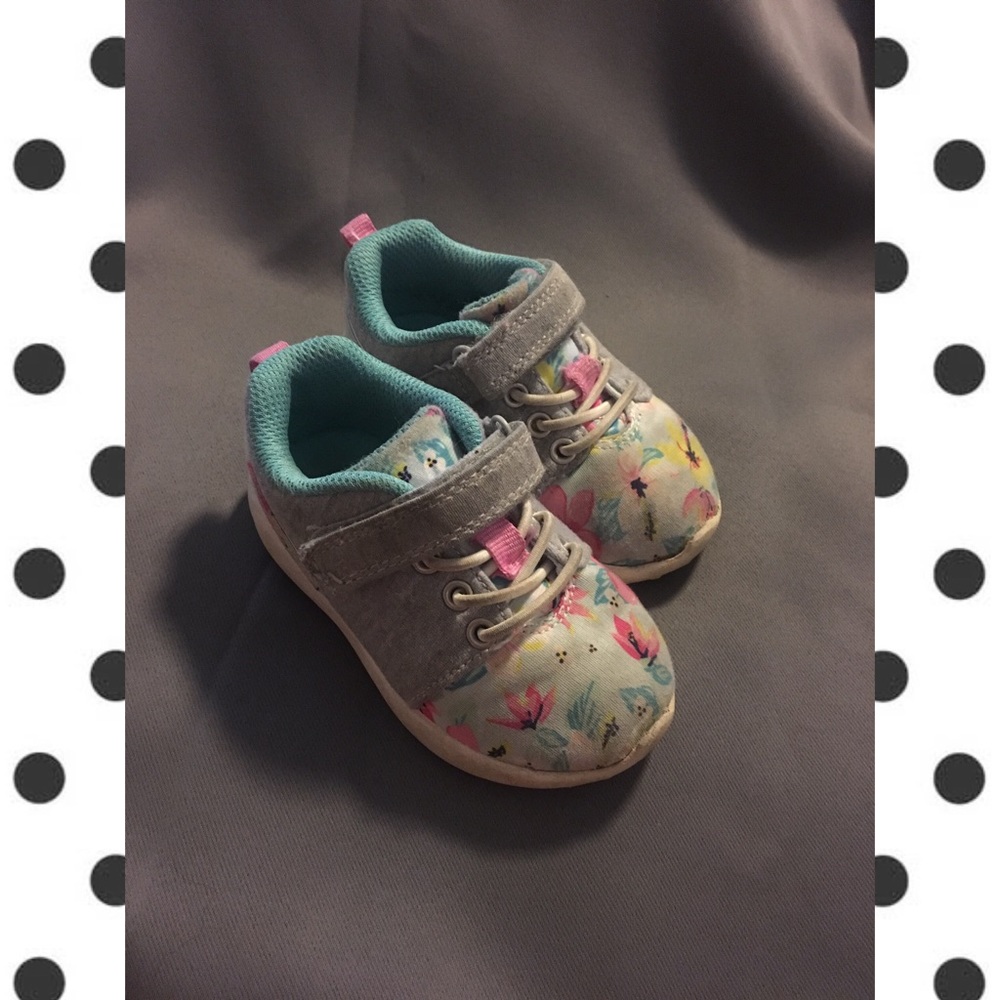 Toddler girl sneakers